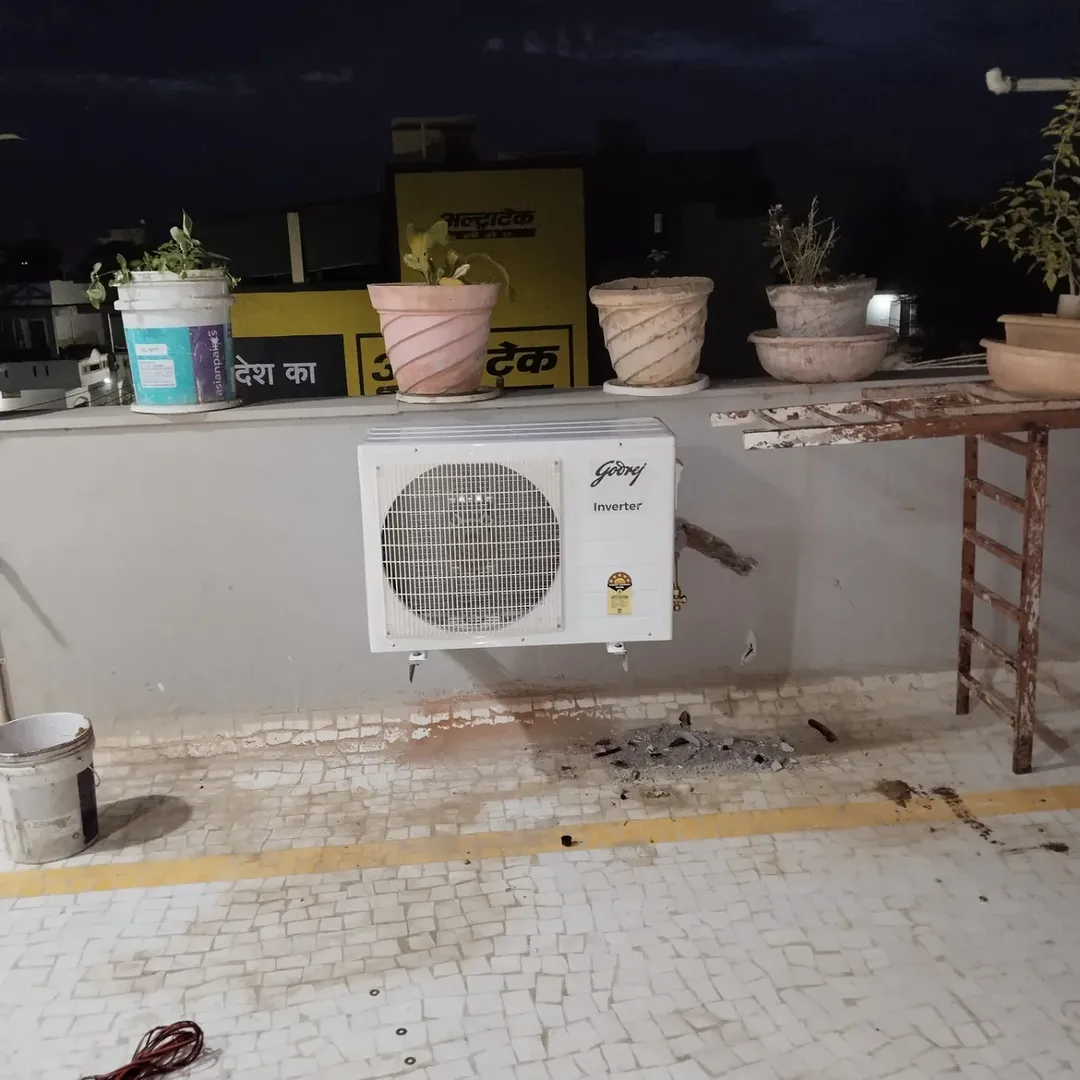 SPLIT AC SERVICE NEAR ME